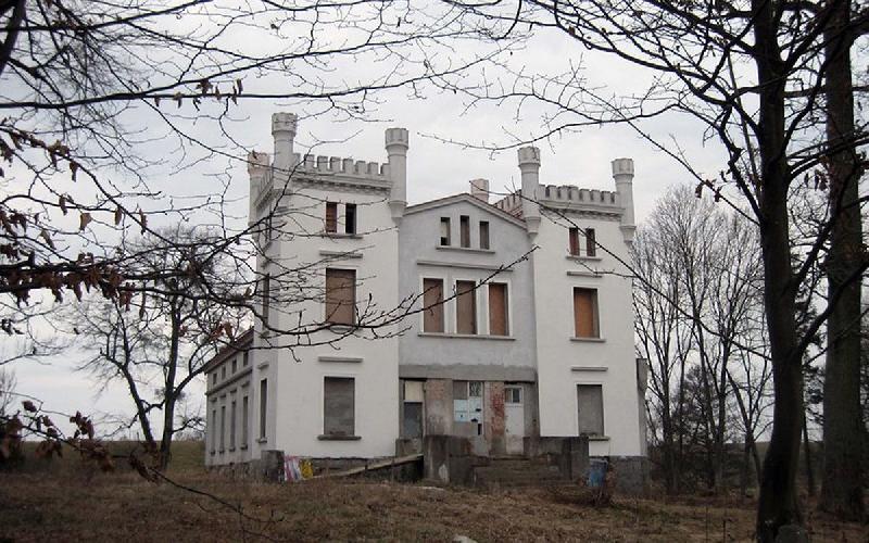 Pałac w Warkałach
